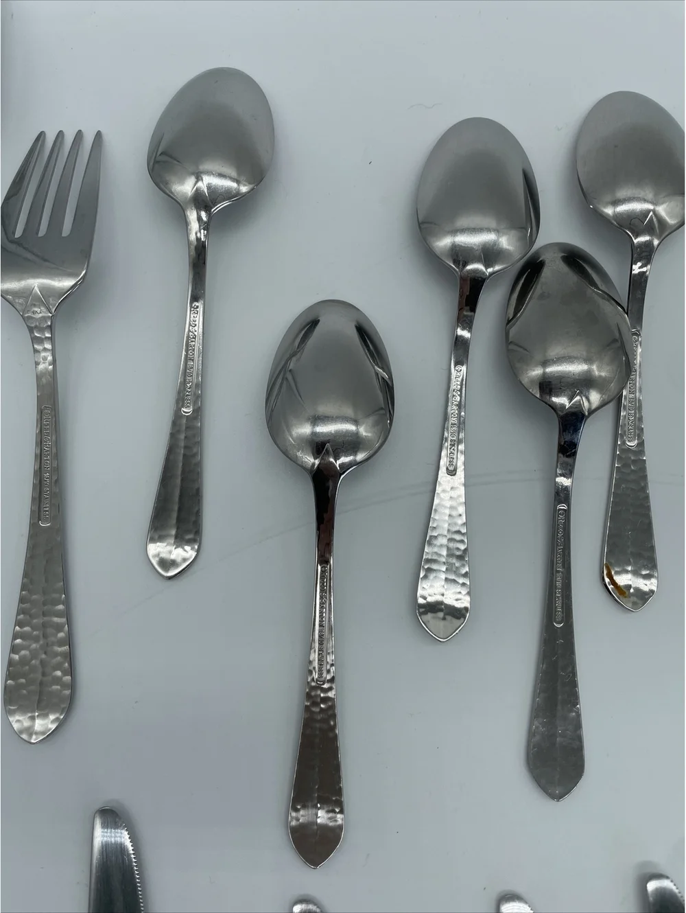 Reed & Barton  RDS299 Every Day Hammered Stainless 40 Pieces